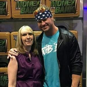 Meet your Posher, Debbie